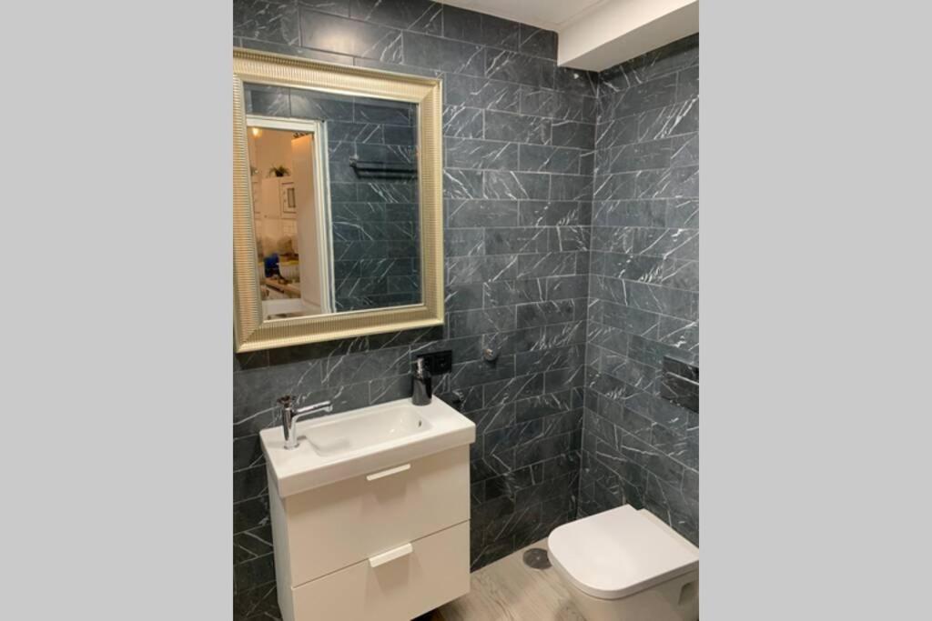Roof Luxury Center By Namaste Elite Apartament